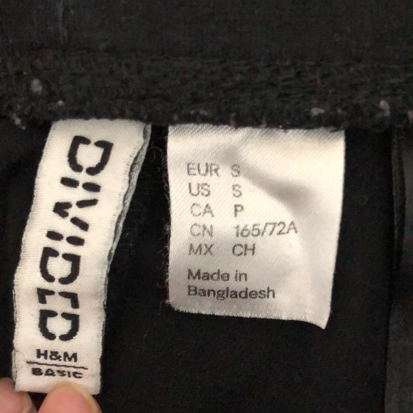 H&M Divided Skirt size S - Picture 3 of 3